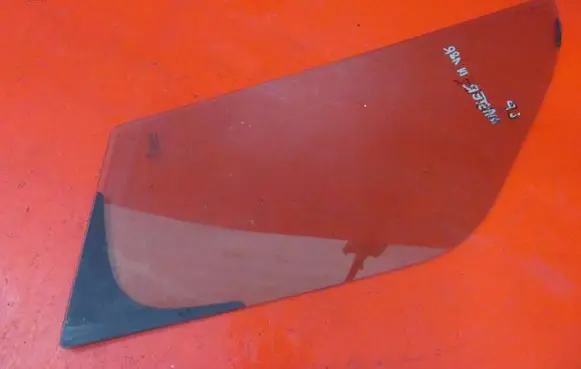 Renault Master III Front door window glass four-door 43R001582