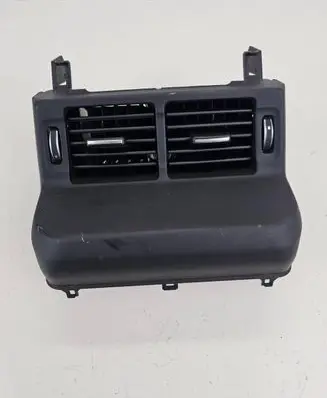 Land Rover Evoque II Rear air vent grill K8d267443a