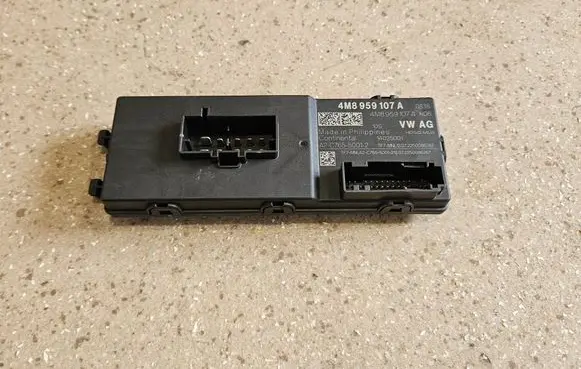 Tailgate/trunk control unit/module