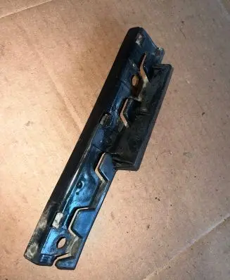 BMW 5 E60 E61 Sill supporting ledge 7066228