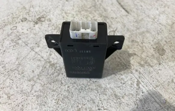 Chevrolet Aveo Door central lock control unit/module 96190176 6H11F 4156178
