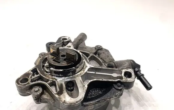 Peugeot 508 Vacuum pump 9674192280