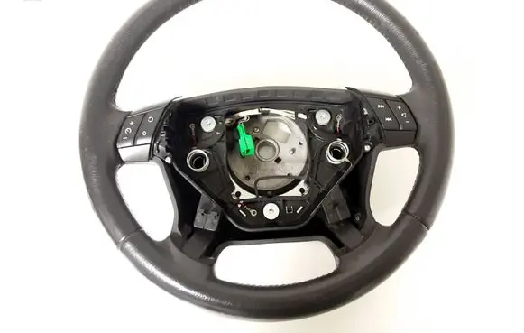 Volvo XC90 Steering wheel 30643066