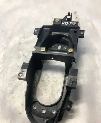 Audi A4 S4 B9 8W Gear shift cable bracket 8w1863531a
