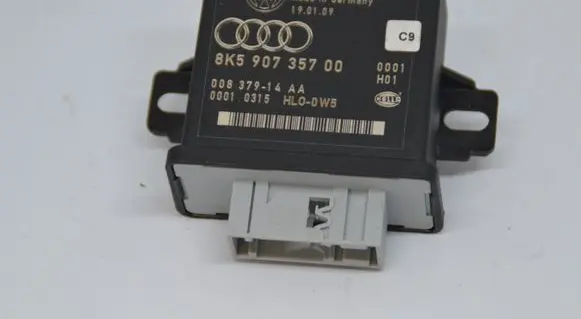 Audi A4 S4 B8 8K Light module LCM 8K590735700