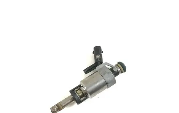 Audi A4 S4 B9 Fuel injector 06G906036
