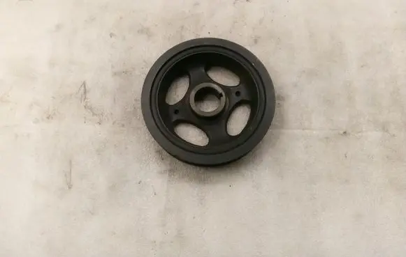 Toyota Corolla Verso AR10 Crankshaft pulley 134080R011