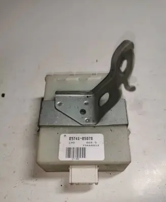 Toyota Avensis T250 Door control unit/module 8974105070 73668012
