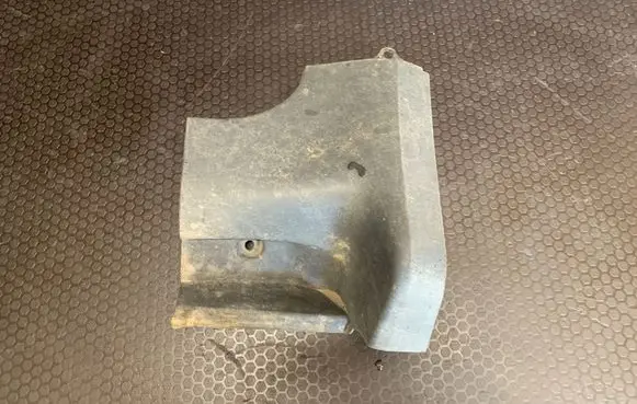 Volvo XC90 Side skirt front trim 