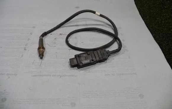Land Rover Defender Lambda probe sensor LK625J299AC