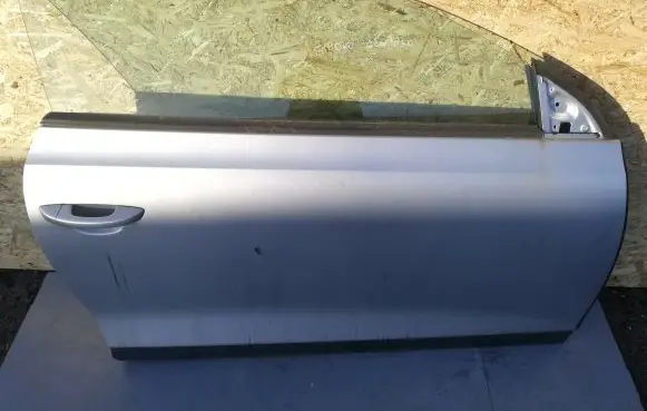 Volkswagen Scirocco Front door
