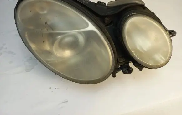 Mercedes-Benz E W211 Headlight/headlamp A0028202426