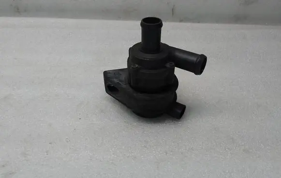 Volvo V50 Electric auxiliary coolant/water pump 30950000