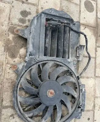 Audi A4 S4 B7 8E 8H Radiator cooling fan shroud 870680J