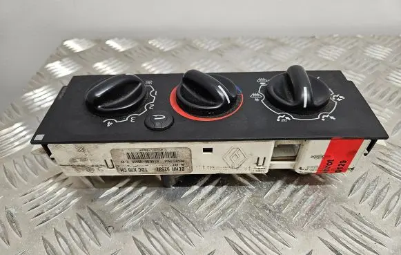 Renault Master II Climate control unit 92537487 TDCX70CH BEHR92537