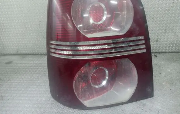 Volkswagen Touran I Rear/tail lights 1T0945095J