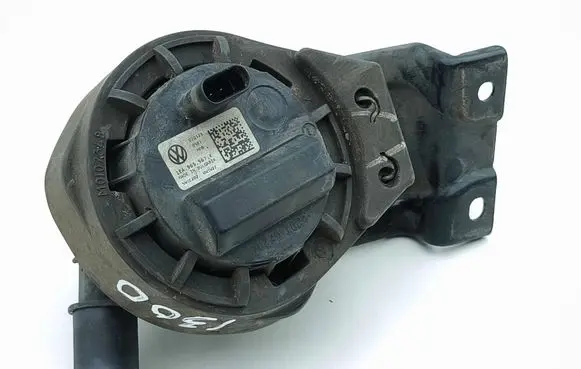 Skoda Enyaq iV Electric auxiliary coolant/water pump 1EA965567K