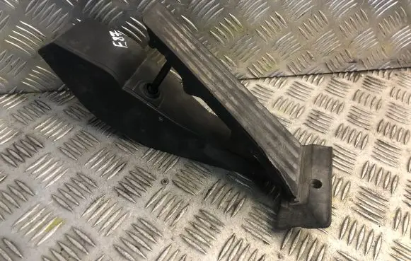BMW 1 E81 E87 Accelerator throttle pedal 6766931