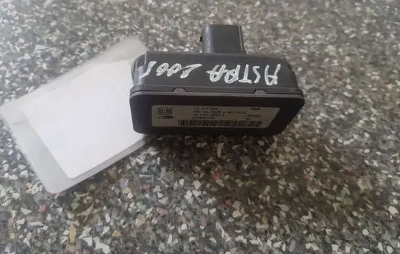 Opel Astra H ESP acceleration yaw rate sensor 13257072