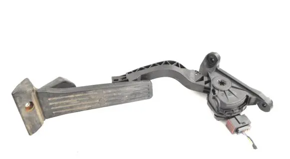 Hyundai i30 Accelerator throttle pedal 32700XXXXX