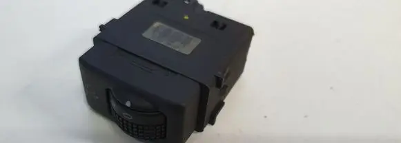 Nissan Qashqai Light switch