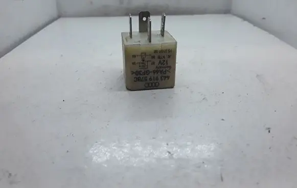 Audi A8 S8 D2 4D Other relay 443919578C PA66GF30