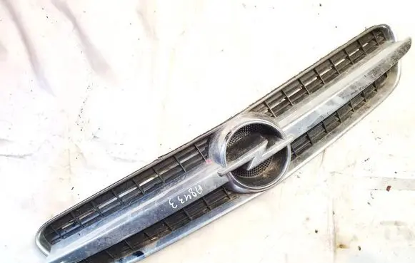Opel Vectra C Front grill 13103966