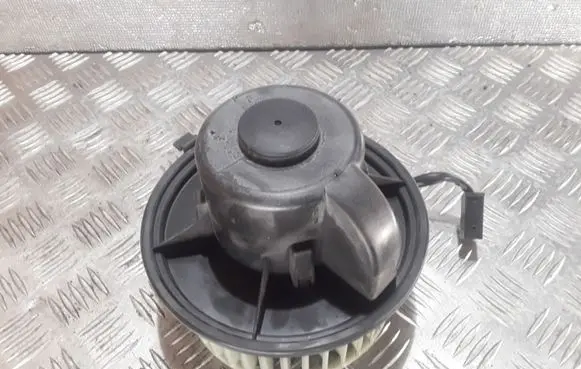 Audi 80 90 S2 B4 Heater fan/blower 898819021 3137020009