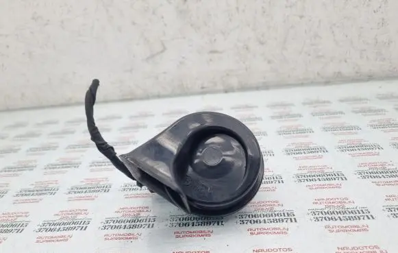 Volkswagen Touran II Horn signal 4D0971992