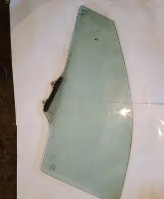 Honda CR-V Front door window glass four-door E643R00050