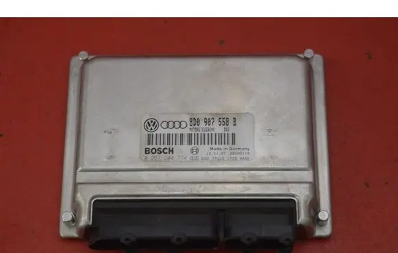 Audi A4 S4 B5 8D Engine control unit/module ECU 8D0907558B