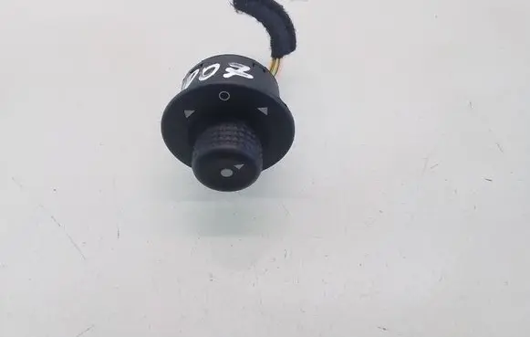 Wing mirror switch