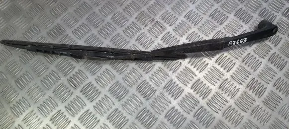 Mitsubishi Pajero Front wiper blade arm h4661nwb