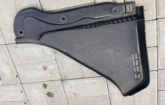 BMW 5 F10 F11 Wiper trim 51717216977 74850810