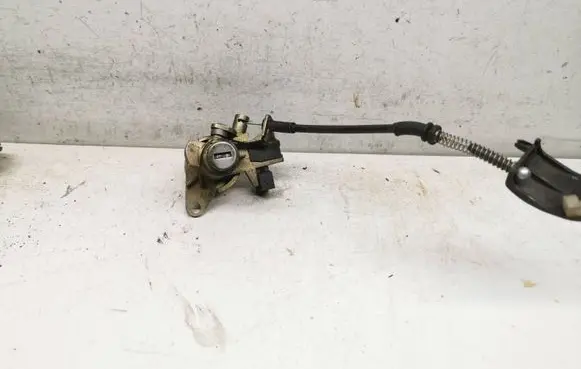 Audi A4 S4 B7 8E 8H Tailgate exterior lock 8E0827573