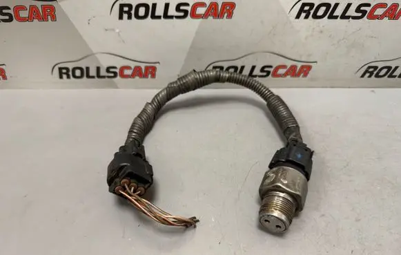 Toyota Avensis Verso Fuel pressure sensor 89458