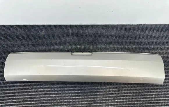 Peugeot 3008 I Tailgate trim 9683146380