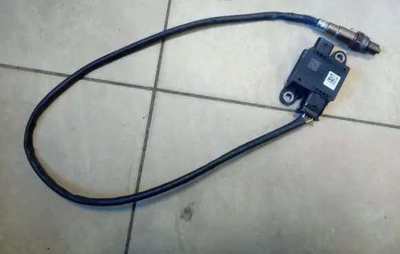 BMW 5 F10 F11 Lambda probe sensor 858202505 NE65419