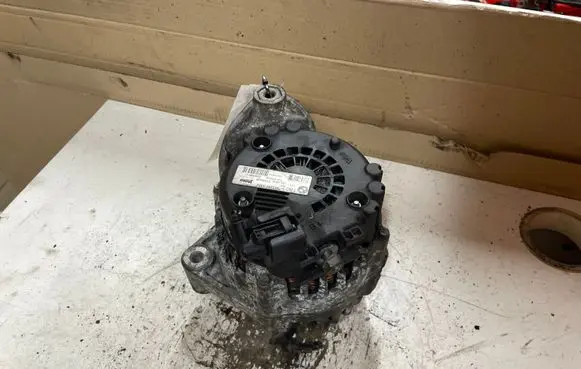 BMW 3 E90 E91 Generator/alternator 7802261 2543461C S43AN08