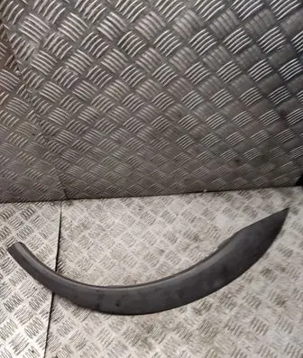 Volvo XC70 Rear arch trim 8620134