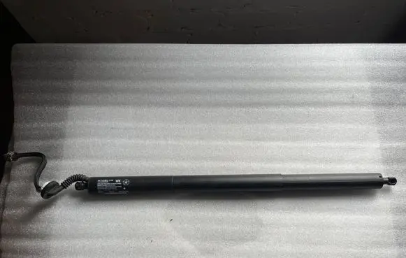 Jeep Grand Cherokee Tailgate/trunk strut/damper 68333901AB
