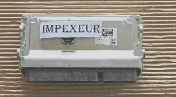 Lexus RX 330 - 350 - 400H Engine control unit/module 8966148980 2755008871