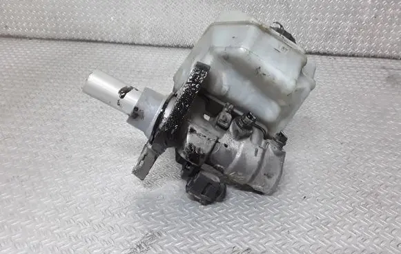 Volkswagen PASSAT B6 Master brake cylinder 3C1611301