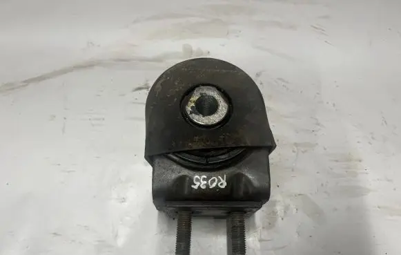Ford F150 Engine mount bracket 9L346H028ED