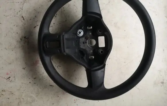 Volkswagen Jetta VI Steering wheel