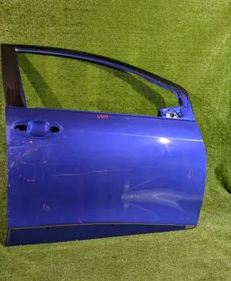 Toyota Yaris Front door 