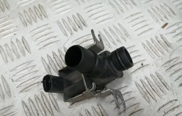 Renault Captur II Valve 5T45774 9Y06
