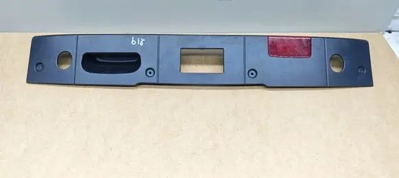 Mercedes-Benz CLS C219 Tailgate/boot lid lock trim A2197500193