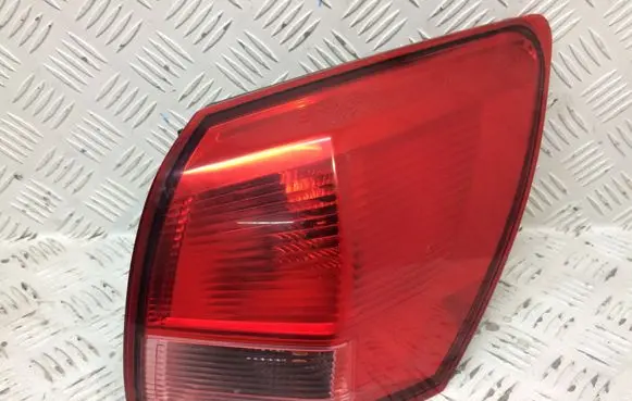 Nissan Qashqai Rear/tail lights 89070312