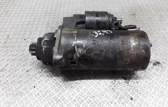 Audi A2 Starter motor 02A911023R
